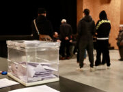 Els veïns de Moià voten sobre la implantació d’una planta de biogàs i l’ampliació de l’escorxador