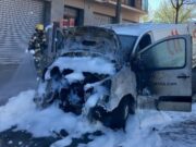 Espectacular incendi d’una furgoneta al centre de Berga: Això és el que ha passat