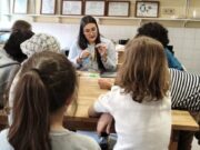 L’educació sense pantalles marca el futur tecnològic educatiu